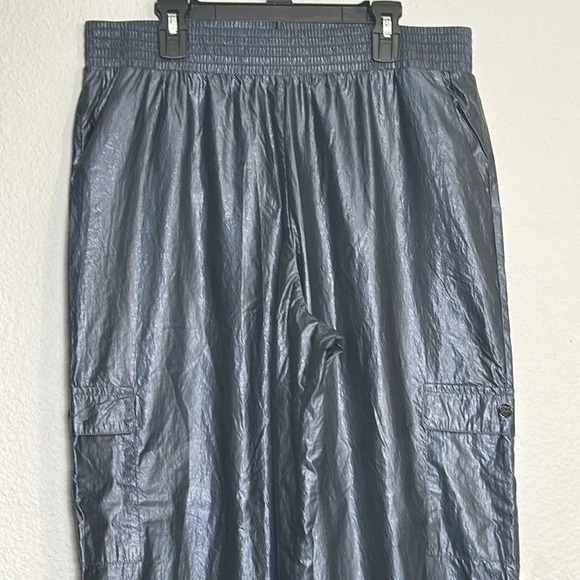 Victoria’s Secret Sport Shiny Metallic Blue Jogger Pants Womens Size Medium - Picture 5 of 14